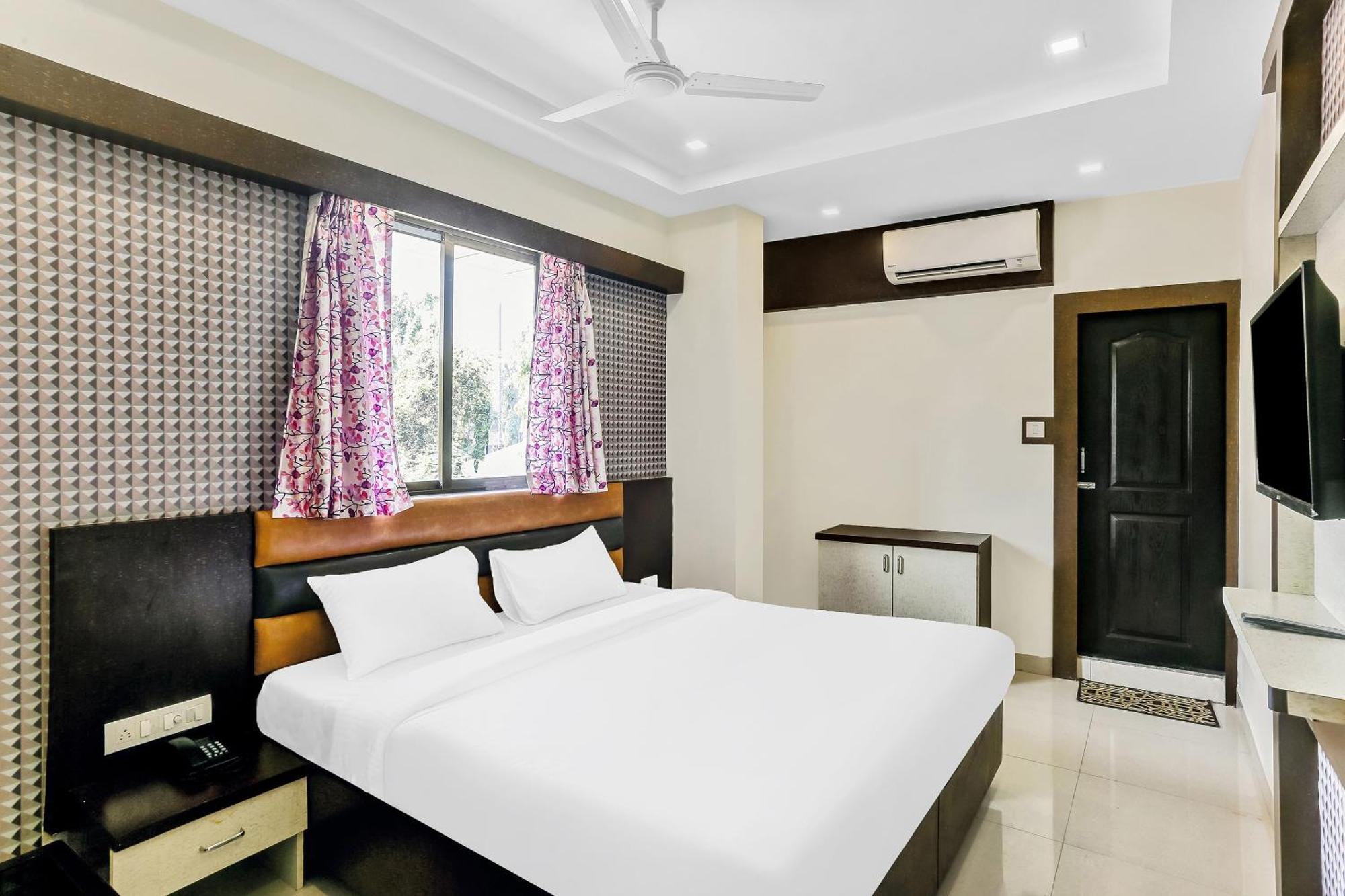 Super Capital O Geeta Palace Navi Mumbai Exterior photo