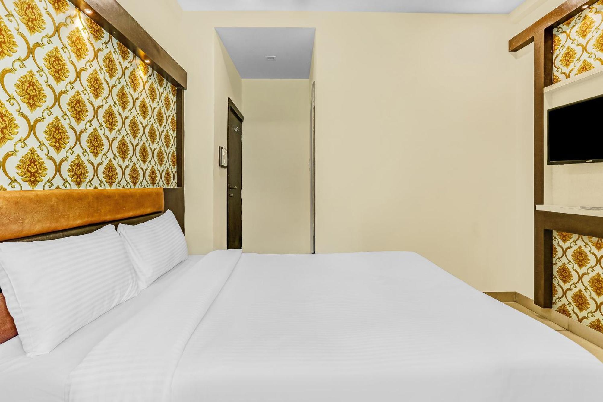 Super Capital O Geeta Palace Navi Mumbai Exterior photo